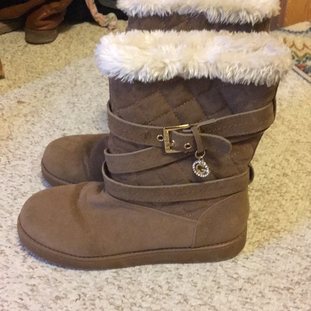 Guess boots